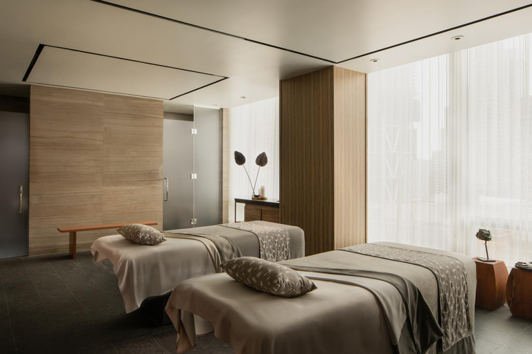 Bedroom 3, Four Seasons Hotel Toronto at Yorkville, Toronto