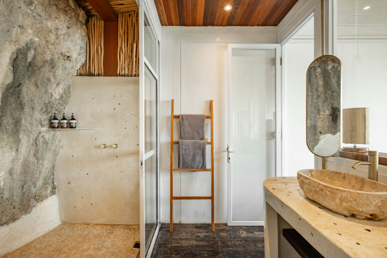 Bathroom 3, Santai by The Korowai Uluwatu, Badung