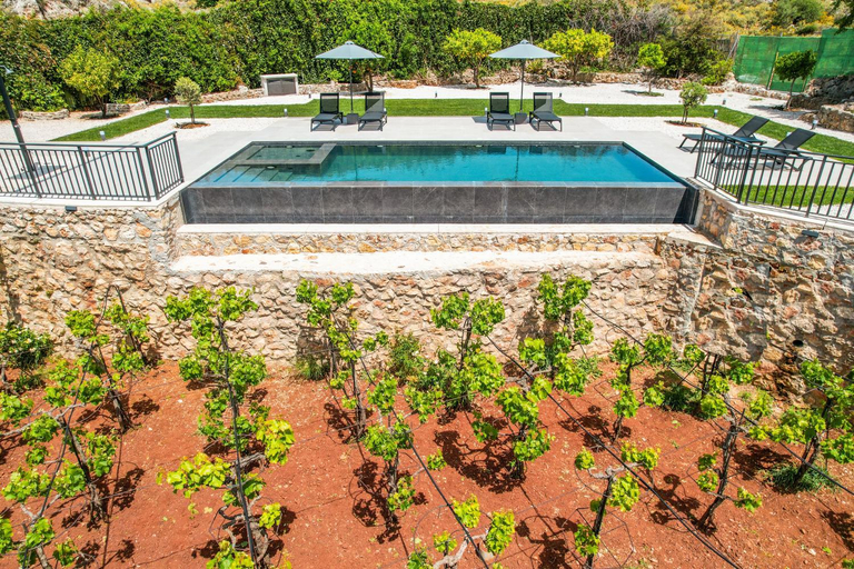 Others 2, Villa Recluso-3 bd luxury country villa, huge heated pool with hydromassage, individual bbq & large , Crete