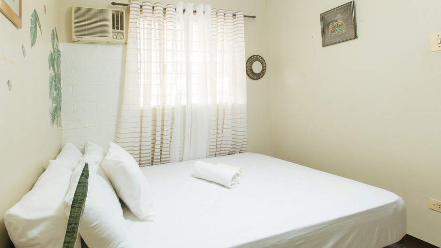 Bedroom 18