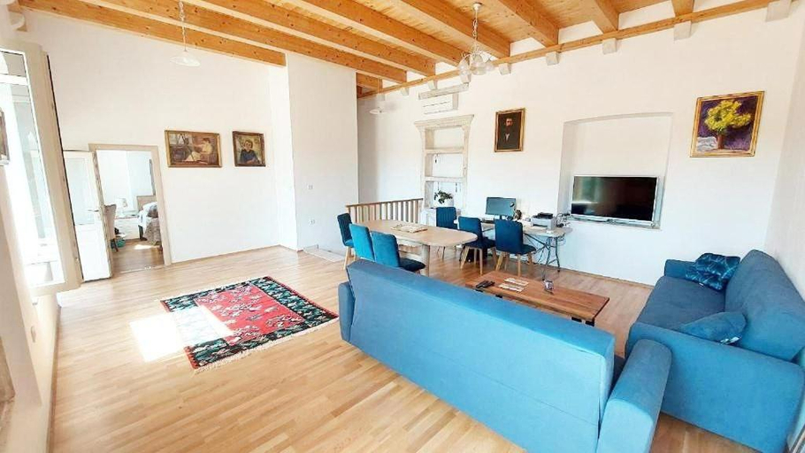Others 5, Palace Pernarius, Konavle