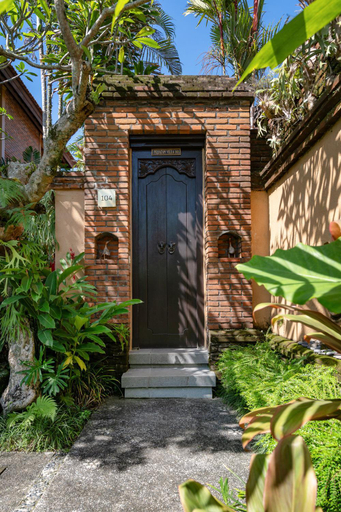 Exterior 8