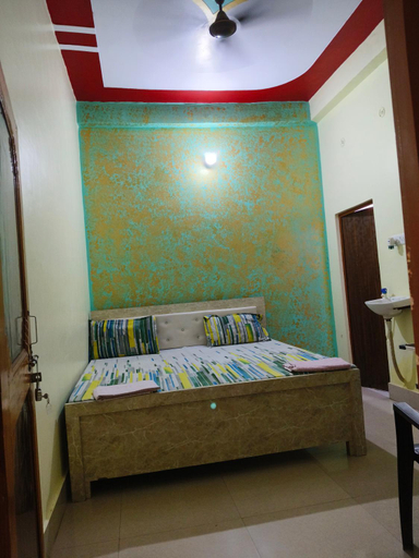 5, Rameshwar Dham Andhra Bhavan, Sitapur