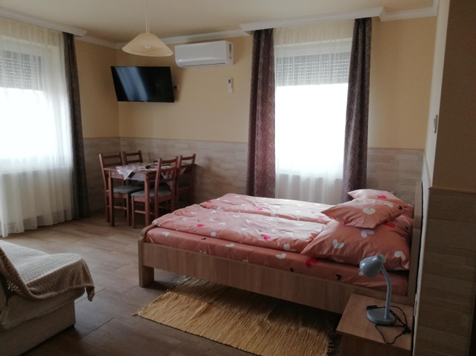 Bedroom 2, Imola es Andrea Apartmanhaz 3, Hajdúszoboszló