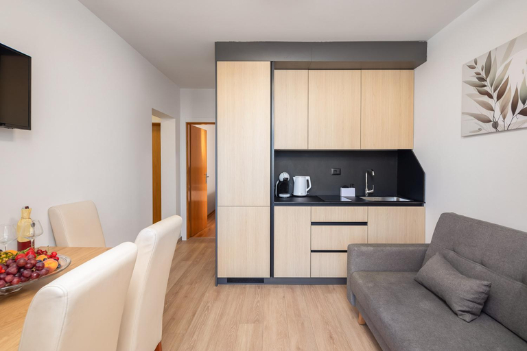 Others 5, Teo Apartments - Center with Free Parking, Baška Voda