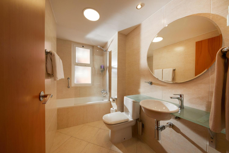Bathroom 4, Sercotel Hotel Zurbaran, Baleares