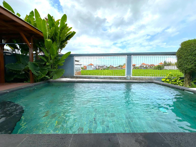 Swimming Pool 8