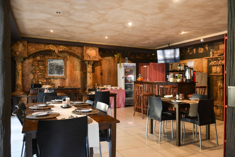 Restaurant 2, Biggy Best Cottages, Umgungundlovu