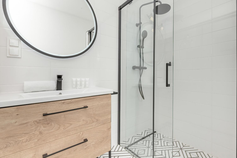Bathroom 3, Apartment Osada Cetniewo by Noclegi Renters, Puck
