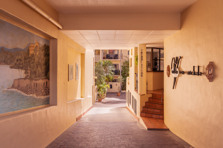 Public Area 4, Villa San Michele, Douglas