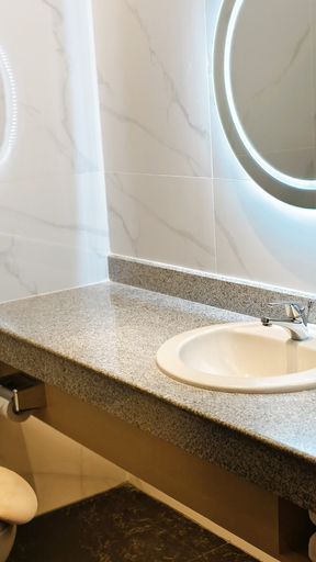 Bathroom 4