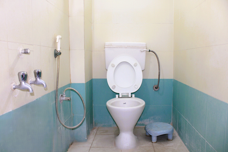 Bathroom 2, I-ROOMZ Bagyas Residency, Anantapur