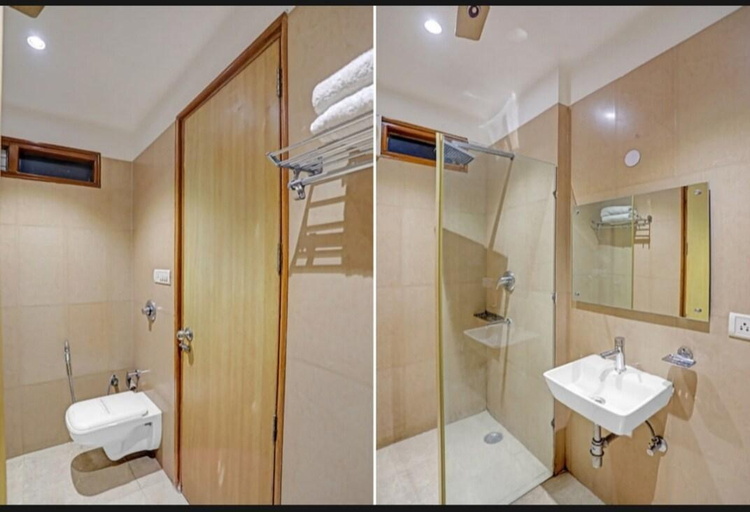 Bedroom 5, Hotel Fortuner, West