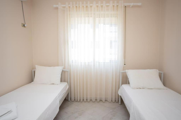 Others 2, Lungo Mare- Seaview Apartment, Vlorës