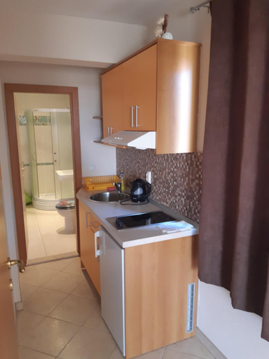 Others 5, Villa Ravlic 2, Podgora