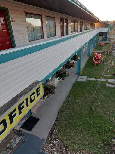Exterior & Views 4, HOO - DOO MOTEL, Division No. 5