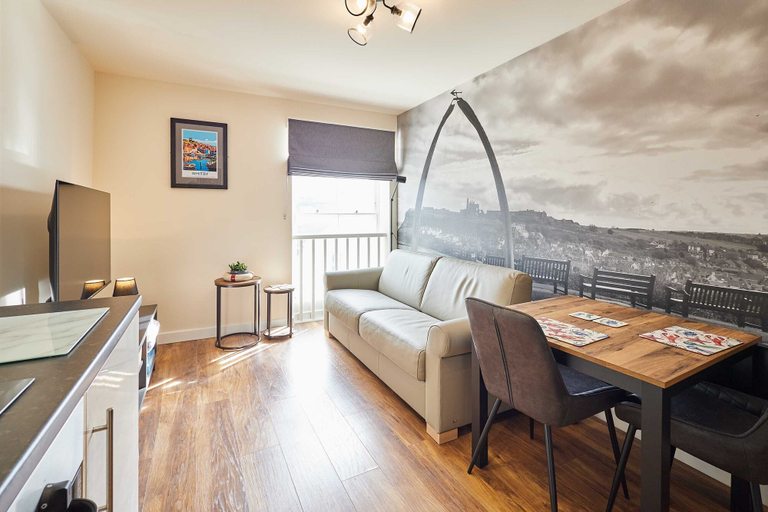 Room 4, Host Stay Abbey Terrace Apartment, North Yorkshire