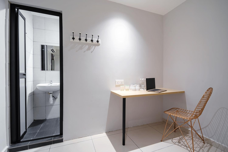 Bathroom 4, Hako Xpress Tampoi, Johor Bahru