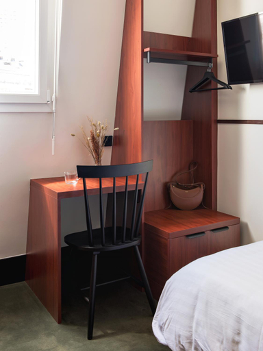 Bedroom 3, Arian Hotel, Paris