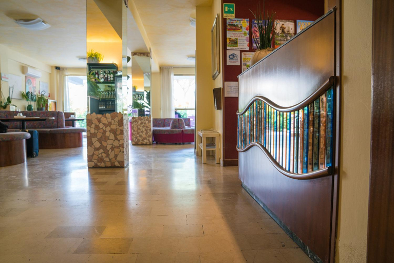 Public Area 2, Hotel Singapore, Ravenna