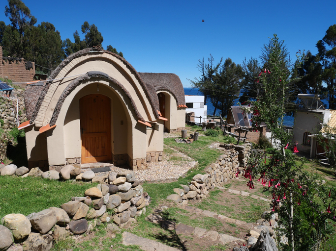 Exterior & Views, ECOLODGE COPACABANA, Manco Kapac