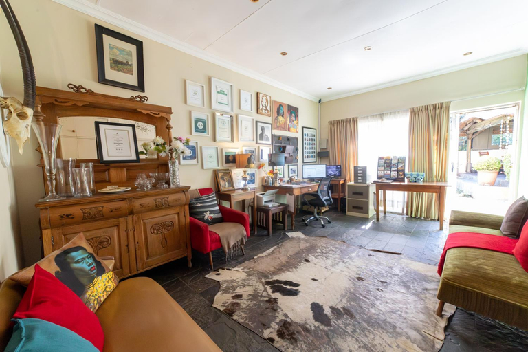 Public Area 3, Khayamanzi Guesthouse, Bojanala