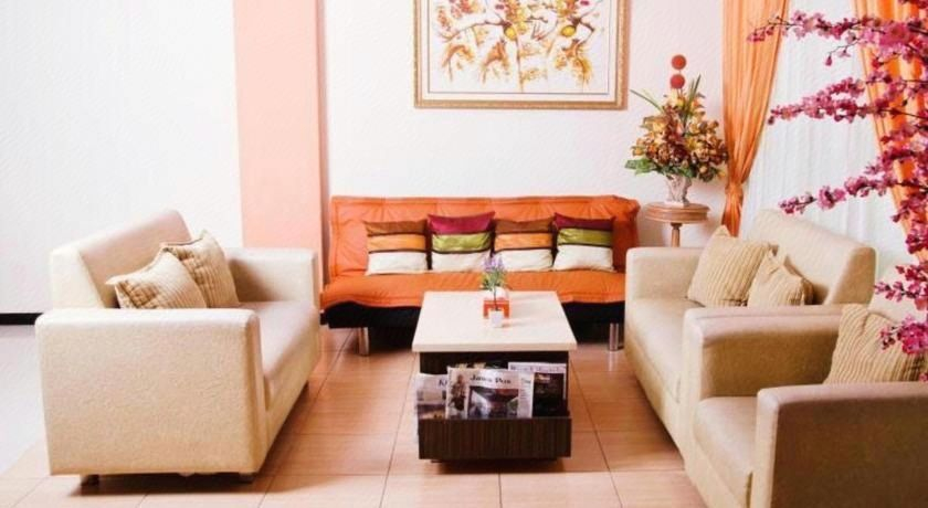Others 4, Hotel Kings Kudus, Kudus