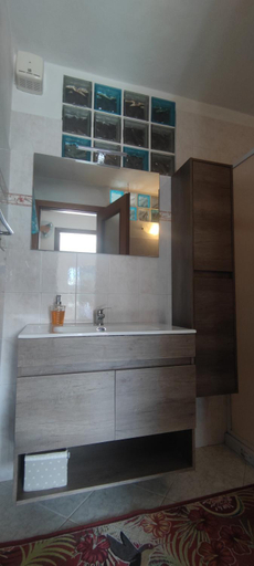 Bathroom 2