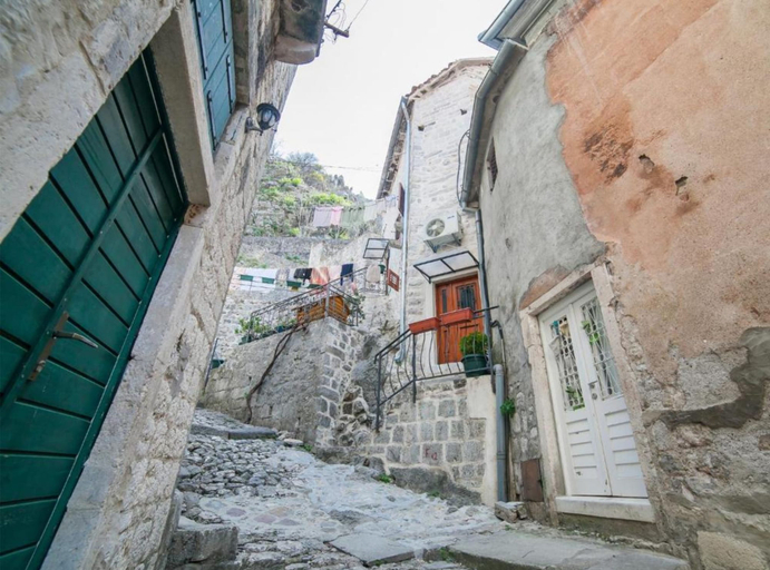 Others 4, Cozy Stay in Kotors Old Town