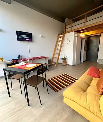 Others 5, Tu hogar en Chapinero alto te espera, Santafé de Bogotá