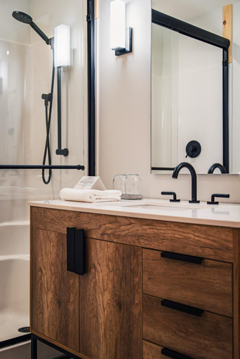 Bathroom 5, The Lodge at Bow Lake, Division No. 15