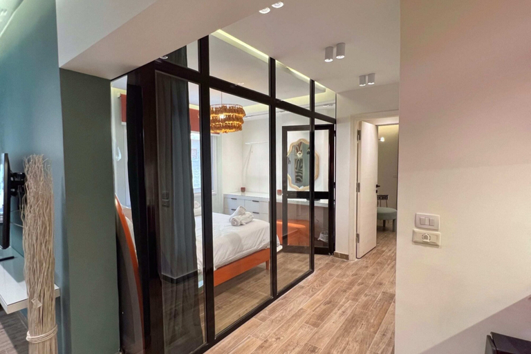 Others 4, The 2 BDR Emerald Condo 5 min to CAI Airport, An-Nuzhah