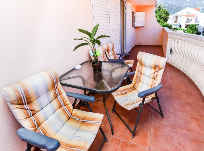 Others 5, Relaxing Apartment on Budva Coastline