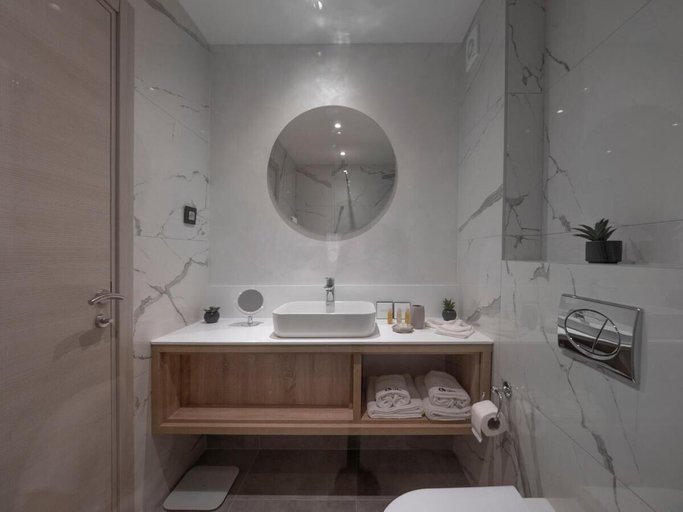 Bathroom 4, Hotel Idila