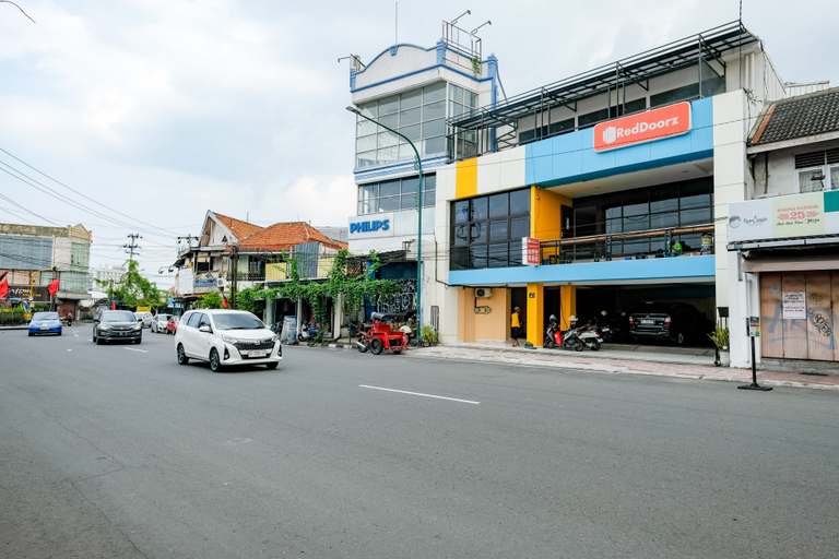 Exterior & Views 5, Sans Hotel Mataram Malioboro, Yogyakarta