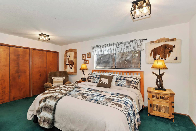 Bedroom 2, Everwood Serenity Treehouse, San Bernardino