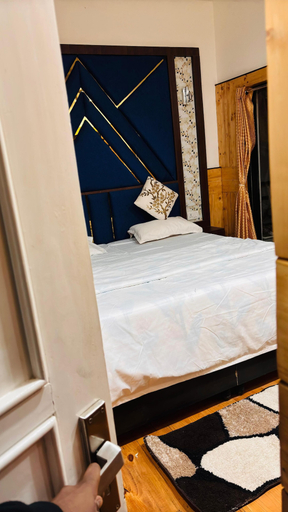 Bedroom 2, Birchwood Homestay, Nainital