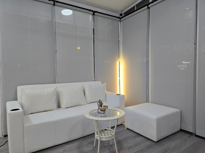 Public Area 2, SRINN Hotel Pattaya Klang, Pattaya