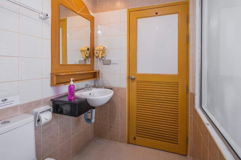 Bathroom 5, Sun Shine Patong, Phuket Island