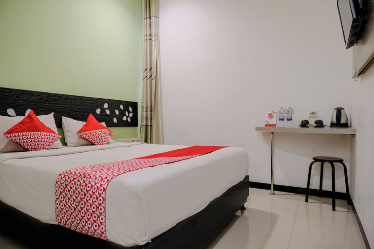 Bedroom 3, Hotel O Symphony Homestay Tlogomas, Malang