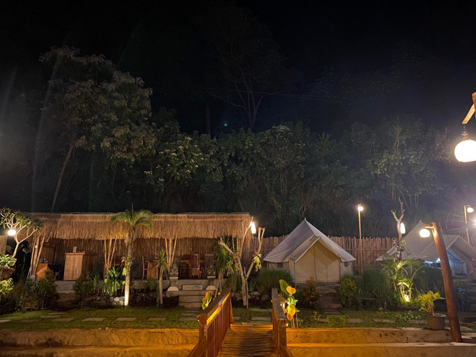 Others 3, EMaYan Glamping, Bangli