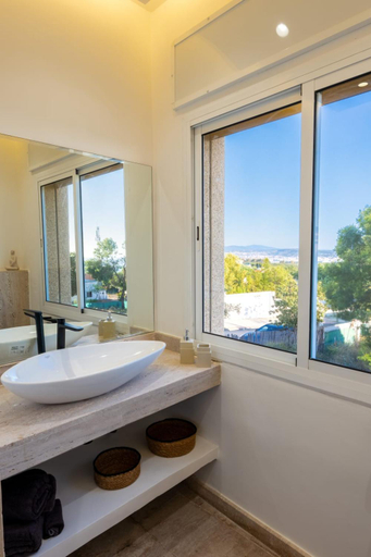 Bathroom 2, Achakar Mediouna 1, Tanger-Assilah