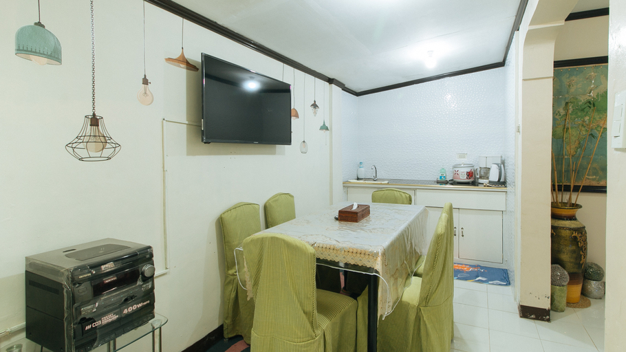 Others 4, JB's Transient House, General Trias