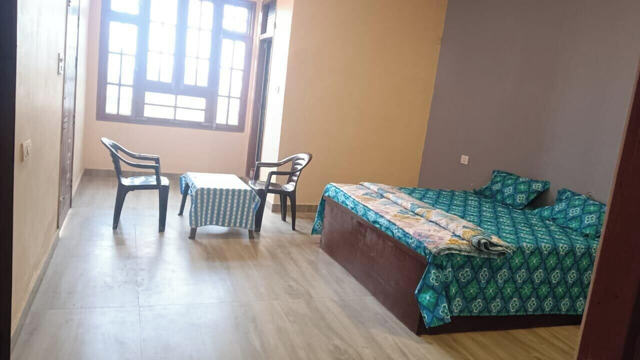 Bedroom 4, VS Grand, Barabanki