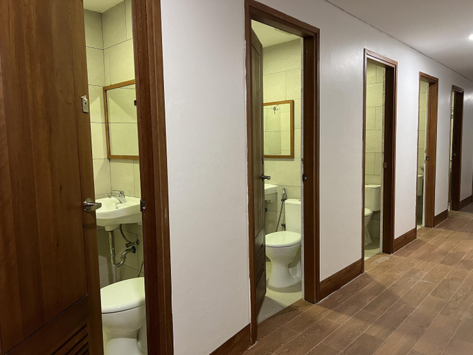 Bathroom 8