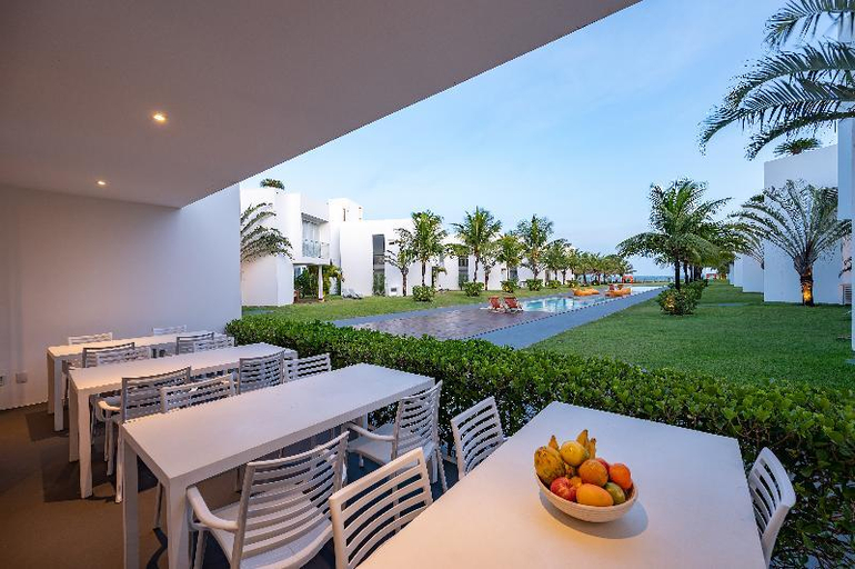 Food & Drinks 5, B Blue Beachouses, Camaçari