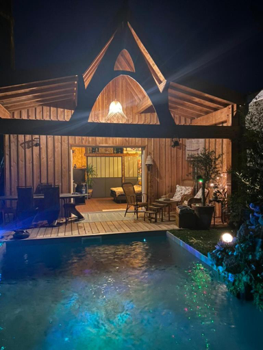 Others 4, Chalet Atypique avec Piscine Chauffee, Gironde