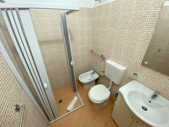 Others 5, Zanella Bed, Lecce