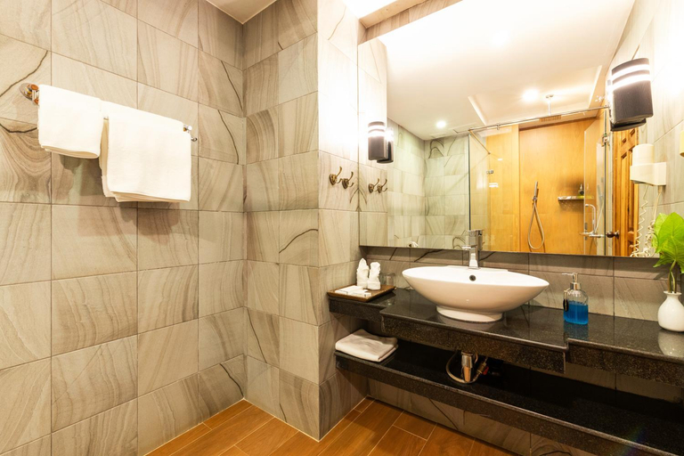 Bathroom 4, Peak Elite Boutique, Siem Reap