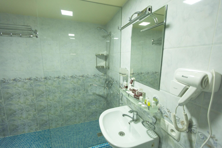 Bathroom 4, MIRZO Boutique Hotel, Tashkent City